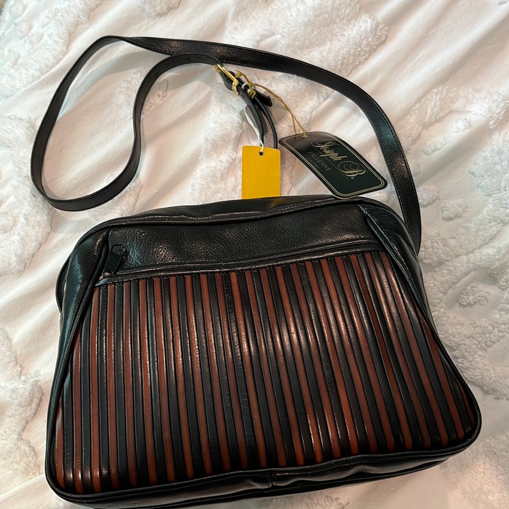 New vintage 90s Joseph b leather purse